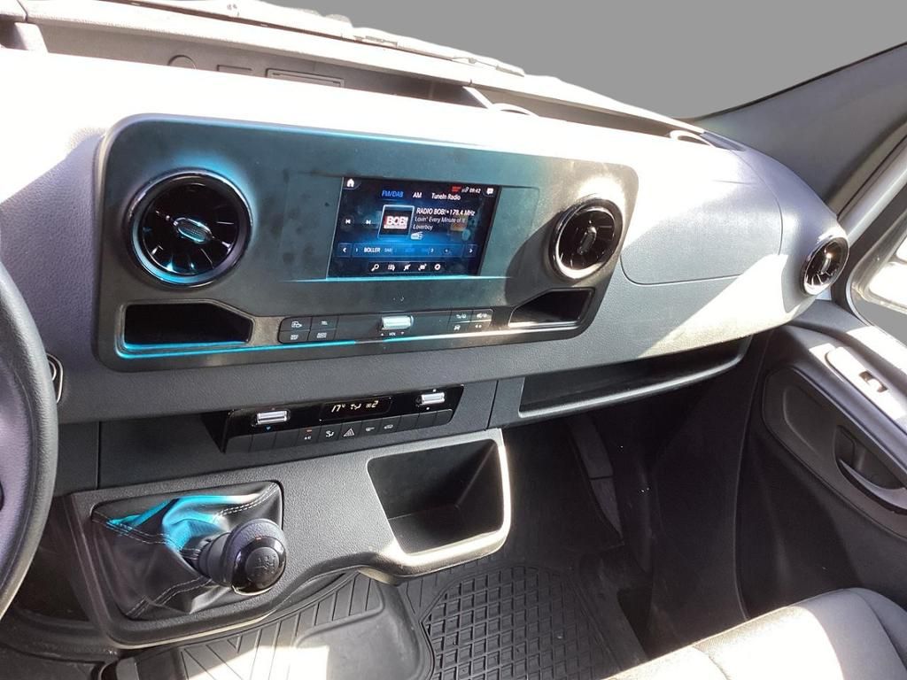 Fahrzeugabbildung Mercedes-Benz Sprinter 317 Kasten L2H2 MBUX Klima RFK PTS Navi