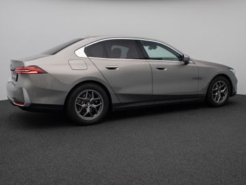BMW 520 - 6