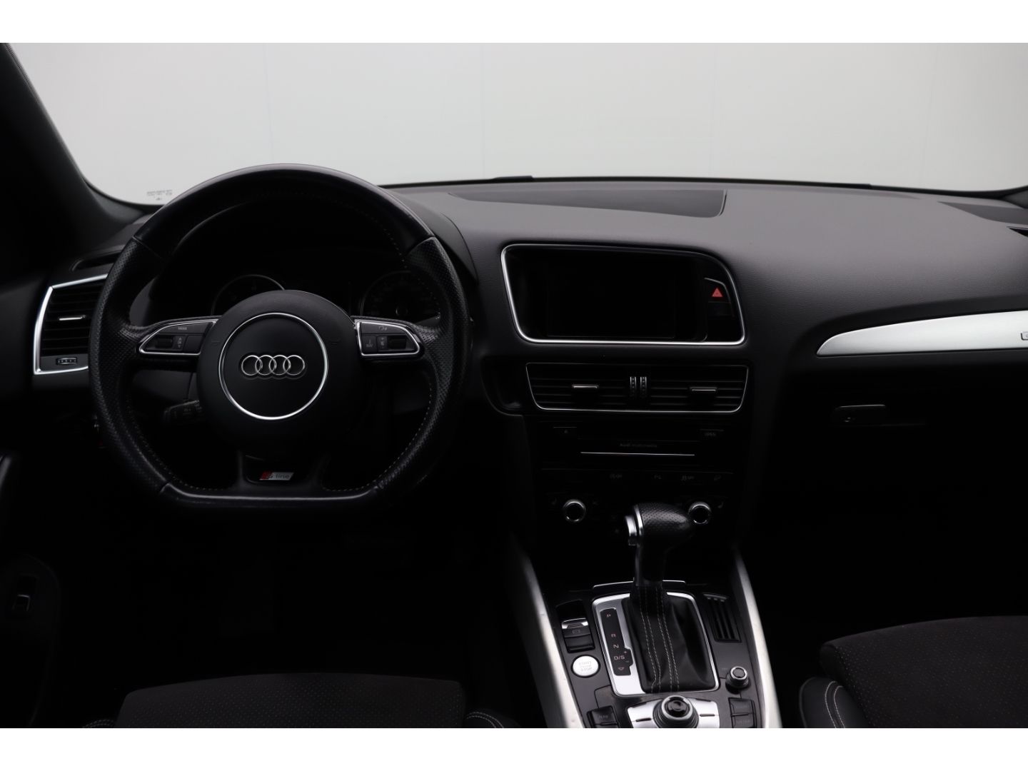Fahrzeugabbildung Audi Q5 2.0 TDI 130kW quattro ACC Sportsitze Standhei