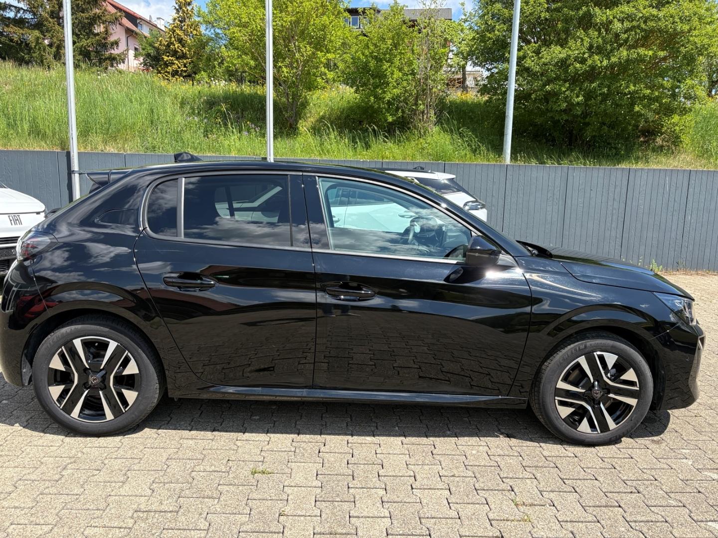 Peugeot 208 Allure NAVI, LED, KAMERA