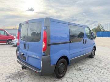 Opel Vivaro - 8
