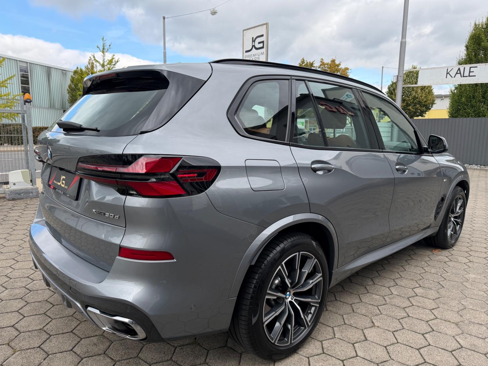 BMW X5 30 d xDrive M Sport*Iconic Glow*HK