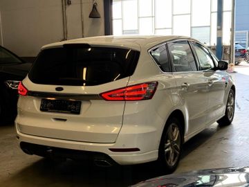 Ford S-Max - 6