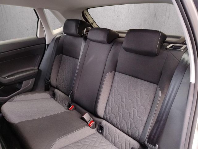 Polo MOVE 1.0 TSI DSG Klima Navi Rückfahrkamera