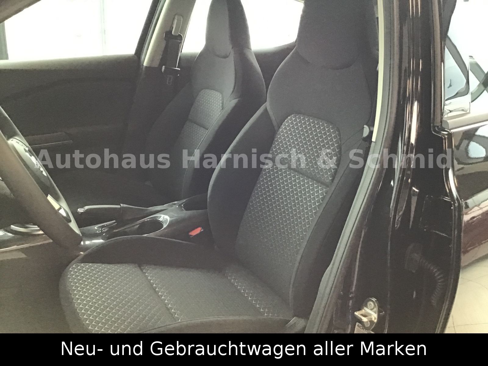 Fahrzeugabbildung Nissan Juke 1.0 DIG-T Schaltgetriebe - Acenta - Navi