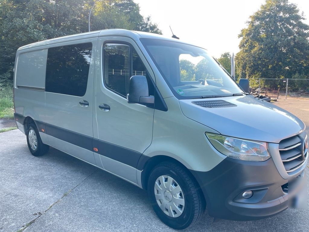Image of Mercedes-Benz Sprinter