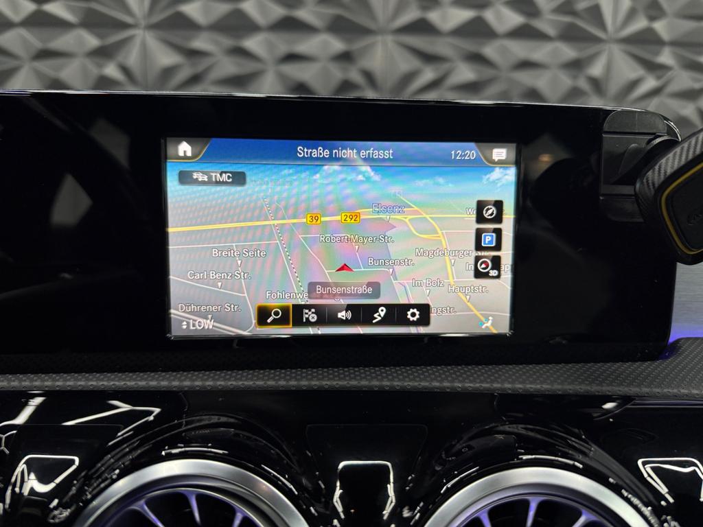 Mercedes-Benz A 180d AMG Limousine, Foto 29 von 50