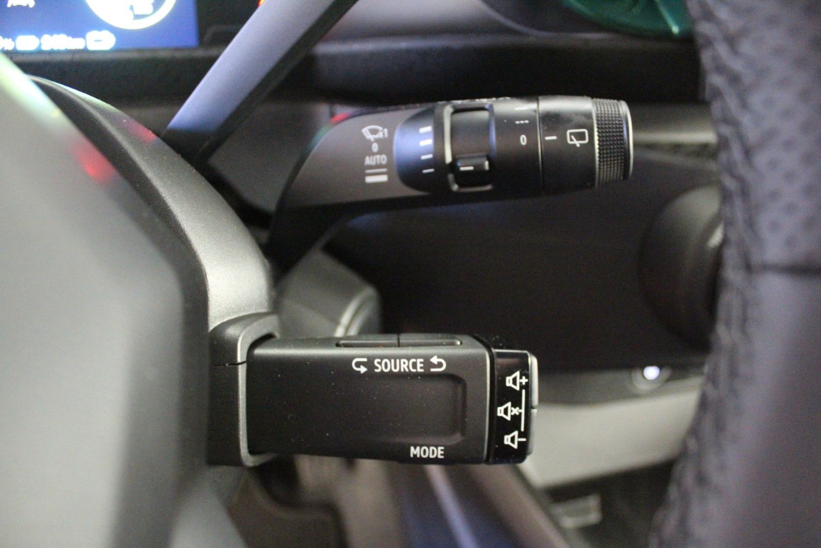Fahrzeugabbildung Renault Twingo E-Tech 80 Urban Range *Techno*Sitzheizung