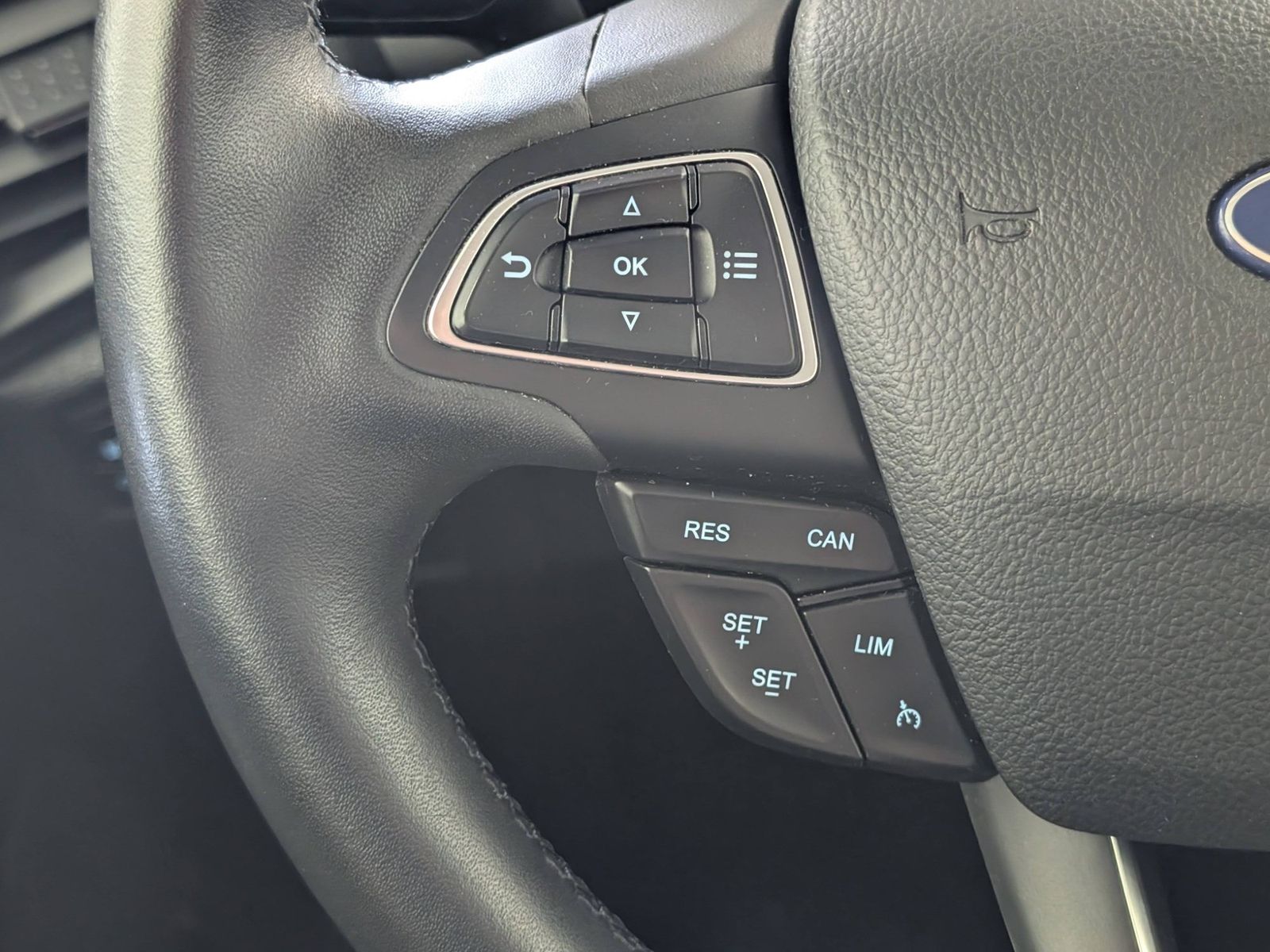 FORD EcoSport 1.0 EcoBoost Titanium Navi B&O – Bild 32