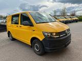 Volkswagen T5 Transporter mehrere auf Lager - mit Diesel-Antrieb: Gelb, Kombi