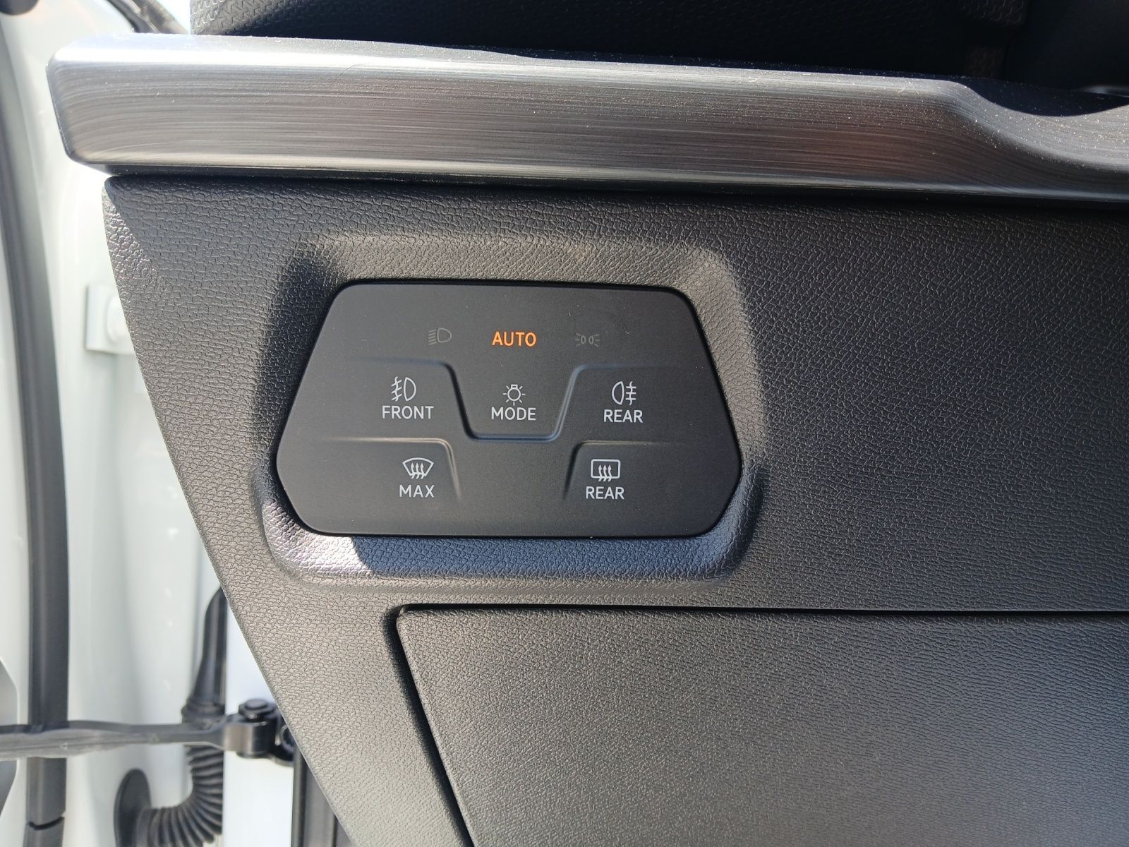 Fahrzeugabbildung CUPRA Leon Sportstourer VZ 4Drive DSG LED Navi ACC RFK