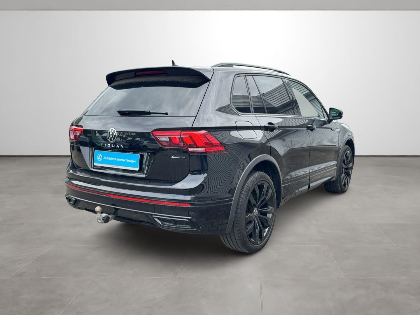 Tiguan 2.0 TDI 4MOTION R-LINE *AHK*DCC*PANO*