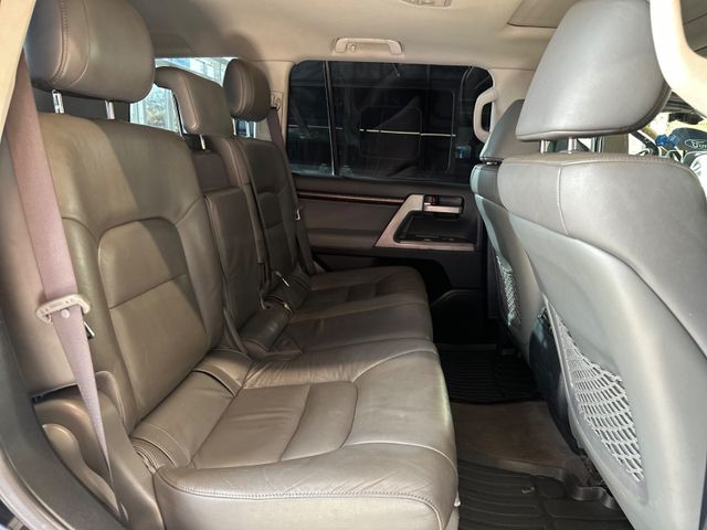 Toyota Land Cruiser 200 Executive