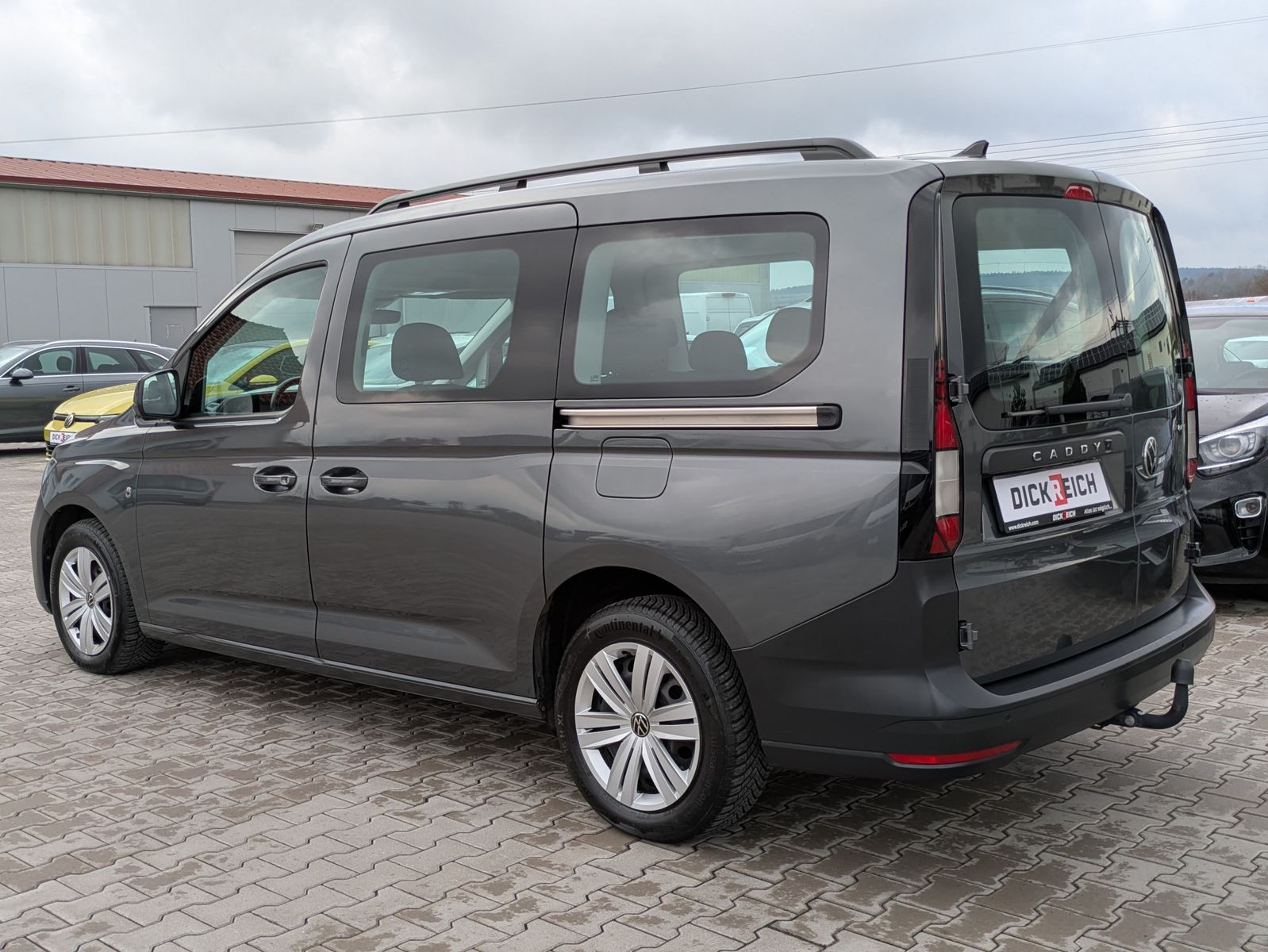 Fahrzeugabbildung Volkswagen Caddy Maxi 2.0 TDI 4M 7-SITZER*AHK*APP*KAMERA
