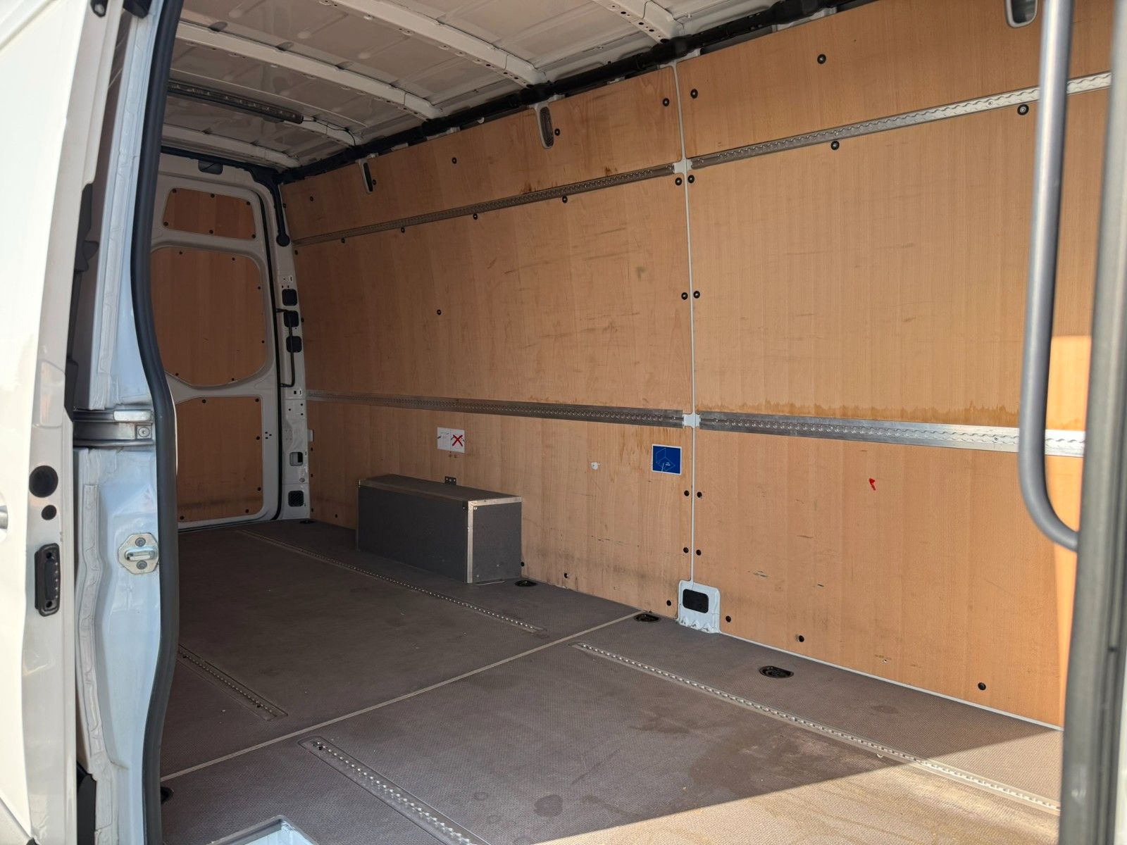 Fahrzeugabbildung Mercedes-Benz Sprinter 317 CDI 9G 4325 Klima Kamera LED