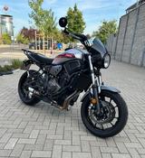 Yamaha XSR700 - YAMAHA XSR700