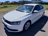 Volkswagen Jetta VI Trendline 1.Hand - Volkswagen Jetta aus 2011: Trendline