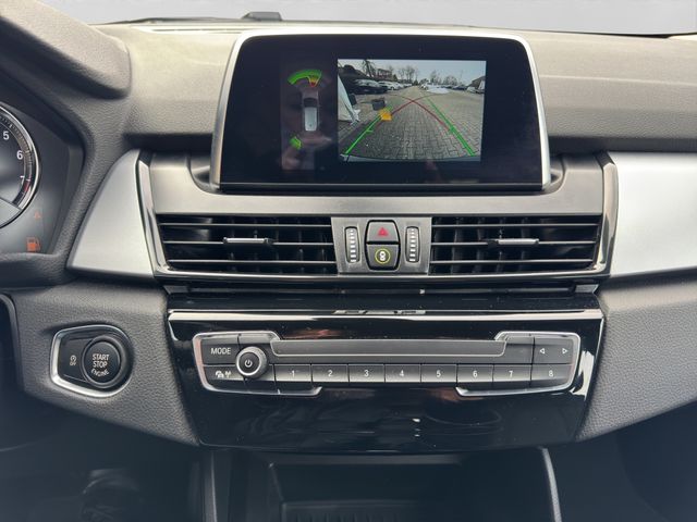 Fahrzeugabbildung BMW 218i Gran Tourer Automatik+LED+Kamera+Navi+DAB