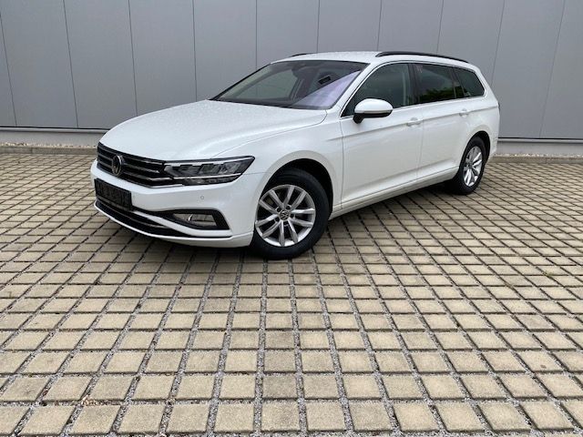 Passat Variant 2.0 TDI Business AHK/LED/NAVI+VZE
