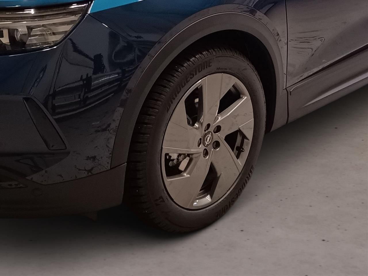 Fahrzeugabbildung Opel Grandland 1.2 48V Mild-Hybrid 100 kW GS