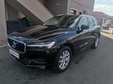 Volvo XC60 B4 (d) AWD Geartronic Momentum Pro - Hybrid (Diesel/Elektro): Violett