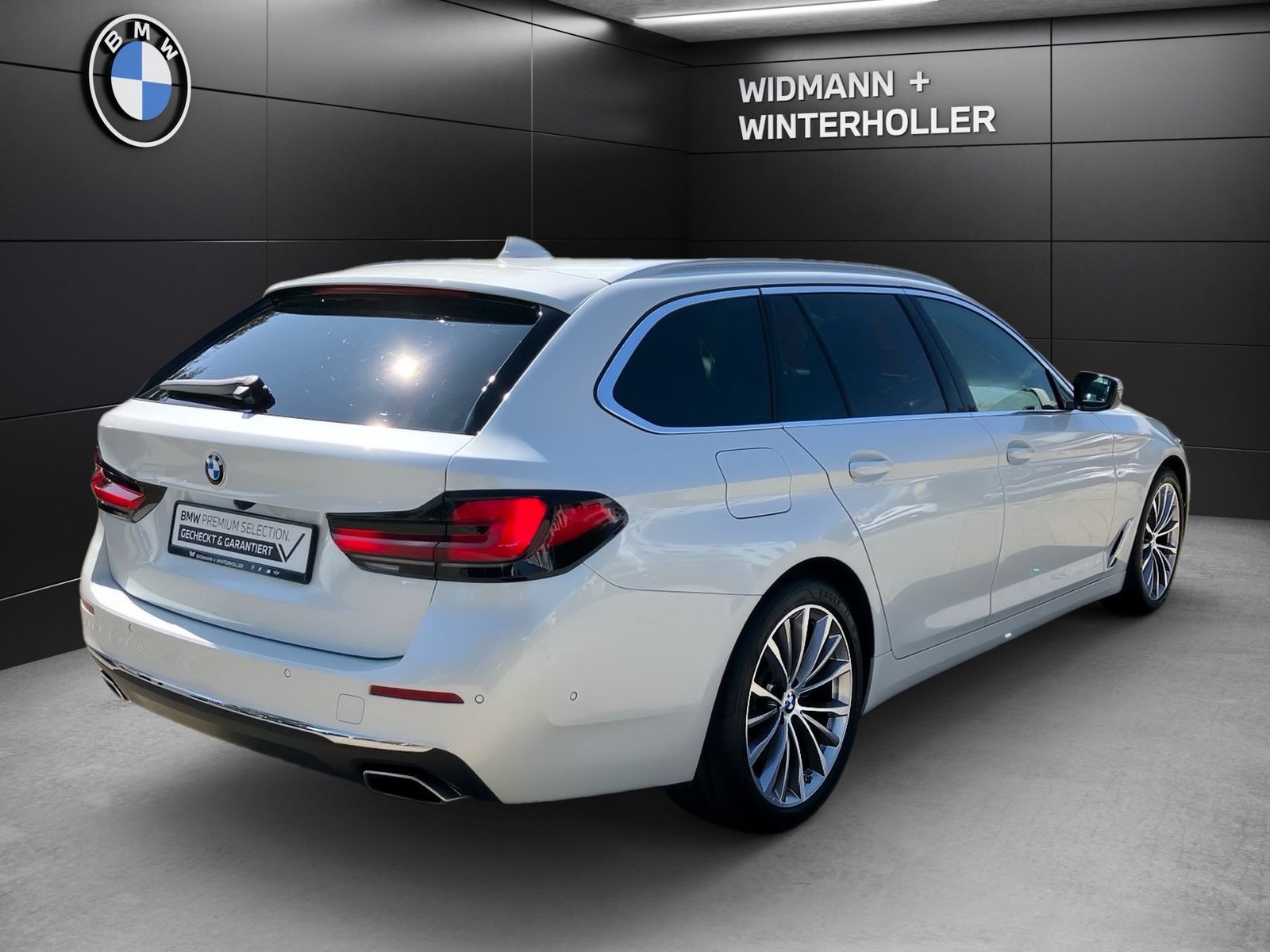 BMW 530d xDrive Touring Luxury HUD Pano DA Prof. STH foto 5