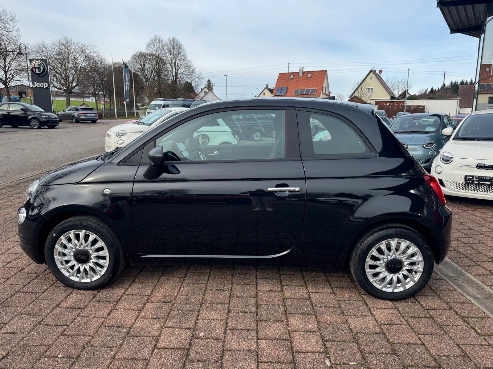 Fahrzeugabbildung Fiat FIAT 500 Hatchback Carplay  Hybrid Tageszulassun