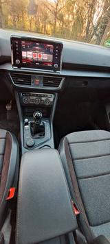 Seat Tarraco 2.0 TDI 110kW AHK, Panoramadach - Seat Tarraco in Krefeld