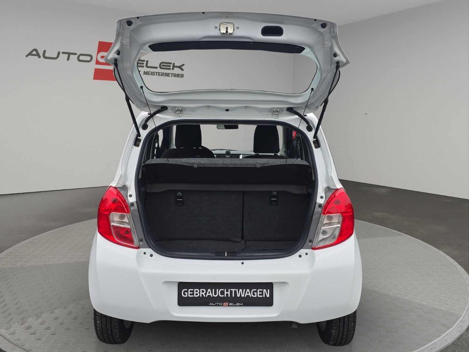 Fahrzeugabbildung Suzuki Celerio Club AUS 1.HAND+WENIG KM+TÜV SERVICE NEU