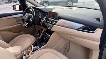 BMW 218 Active Tourer - 9