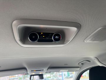 Ford Tourneo Custom Titanium 320 L1 FWD AHKNavi