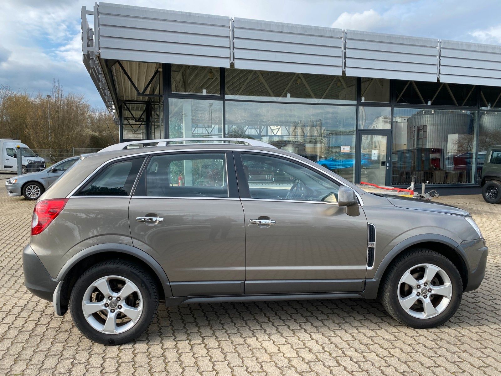 Fahrzeugabbildung Opel Antara Cosmo 4x4