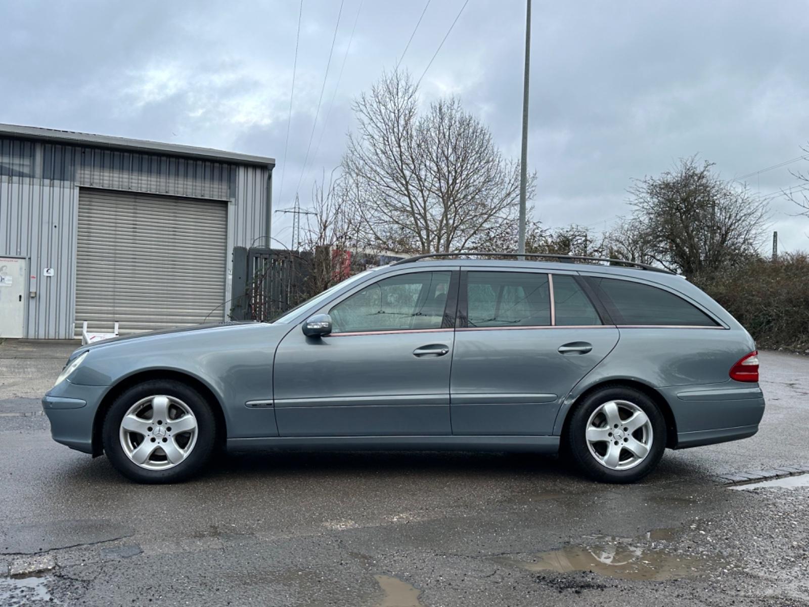 Mercedes-Benz E 220 T CDI 7-Sitzer / Navigation/6 Gang