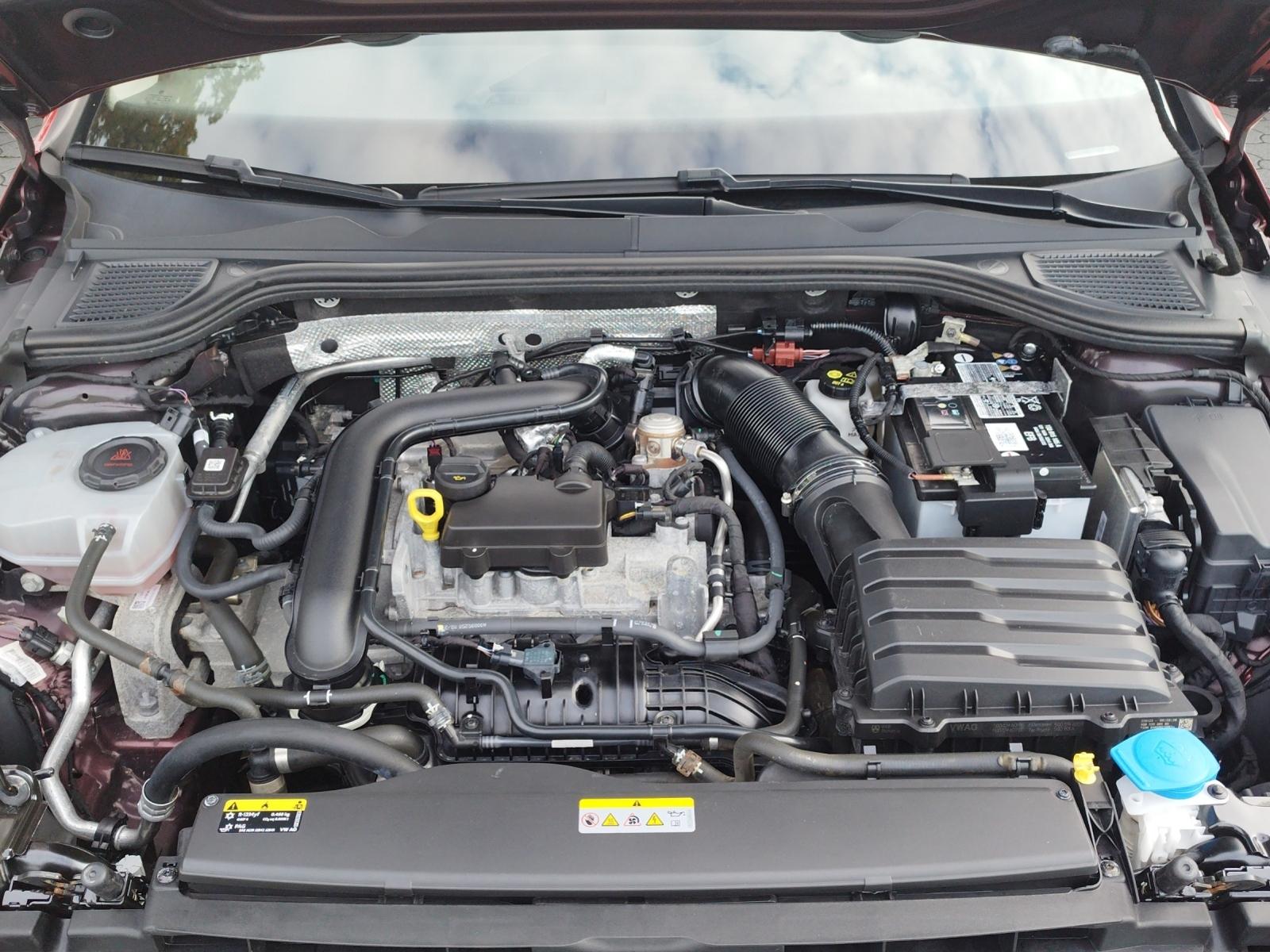 Volkswagen Golf VIII Active1.0 TSI MATRIX/PANO/CARPLAY, миниатюра 13