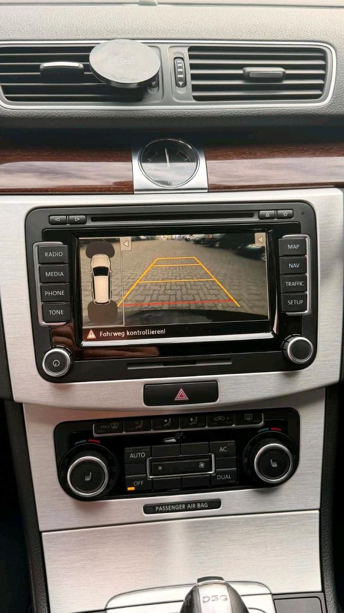Volkswagen Passat 2011 — photo 13