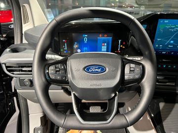 Ford Tourneo Custom Aut L2 Tit X 4WD Standheizung
