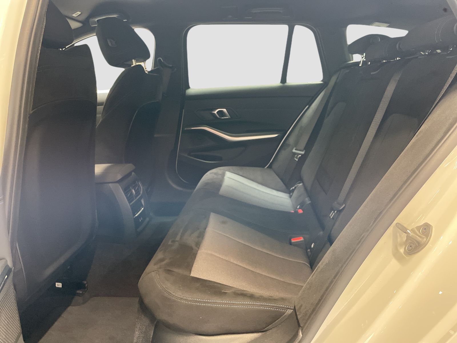 BMW 330 - Bild 13