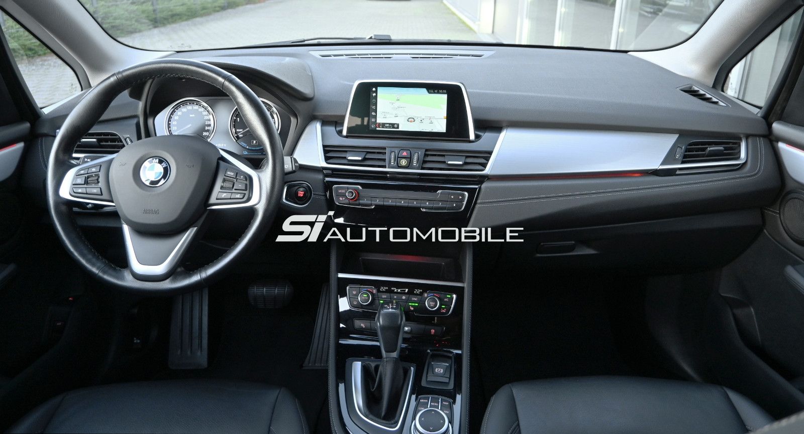 Fahrzeugabbildung BMW 225xe Active Tourer iPerform. Luxury Line °ACC°