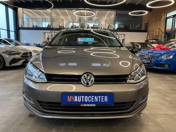 Volkswagen Golf VII Lim. Sound Start-Stopp *Navi*Kamera*