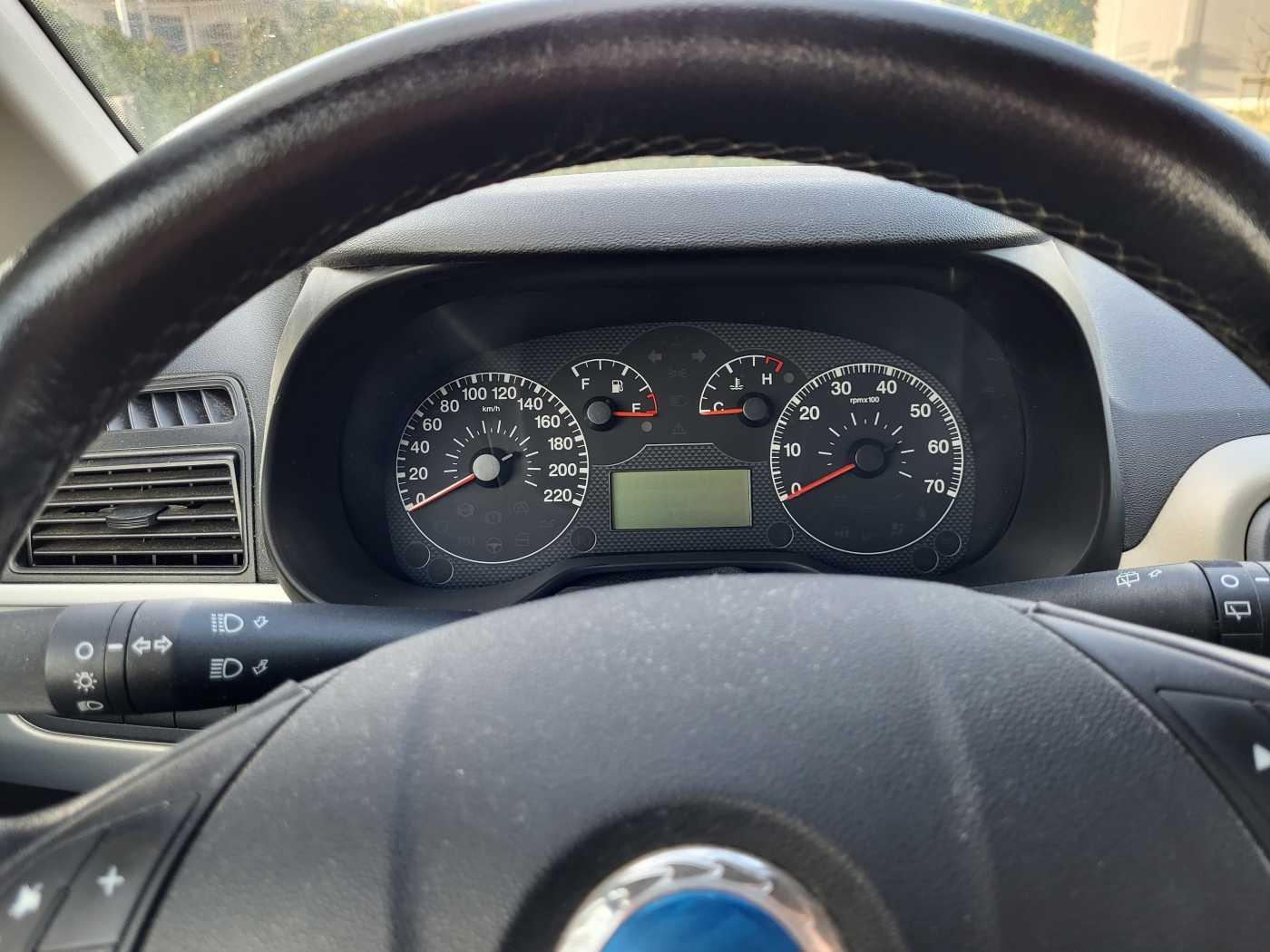 Fiat Grande Punto  5-Türer 1.4 8V Emotion