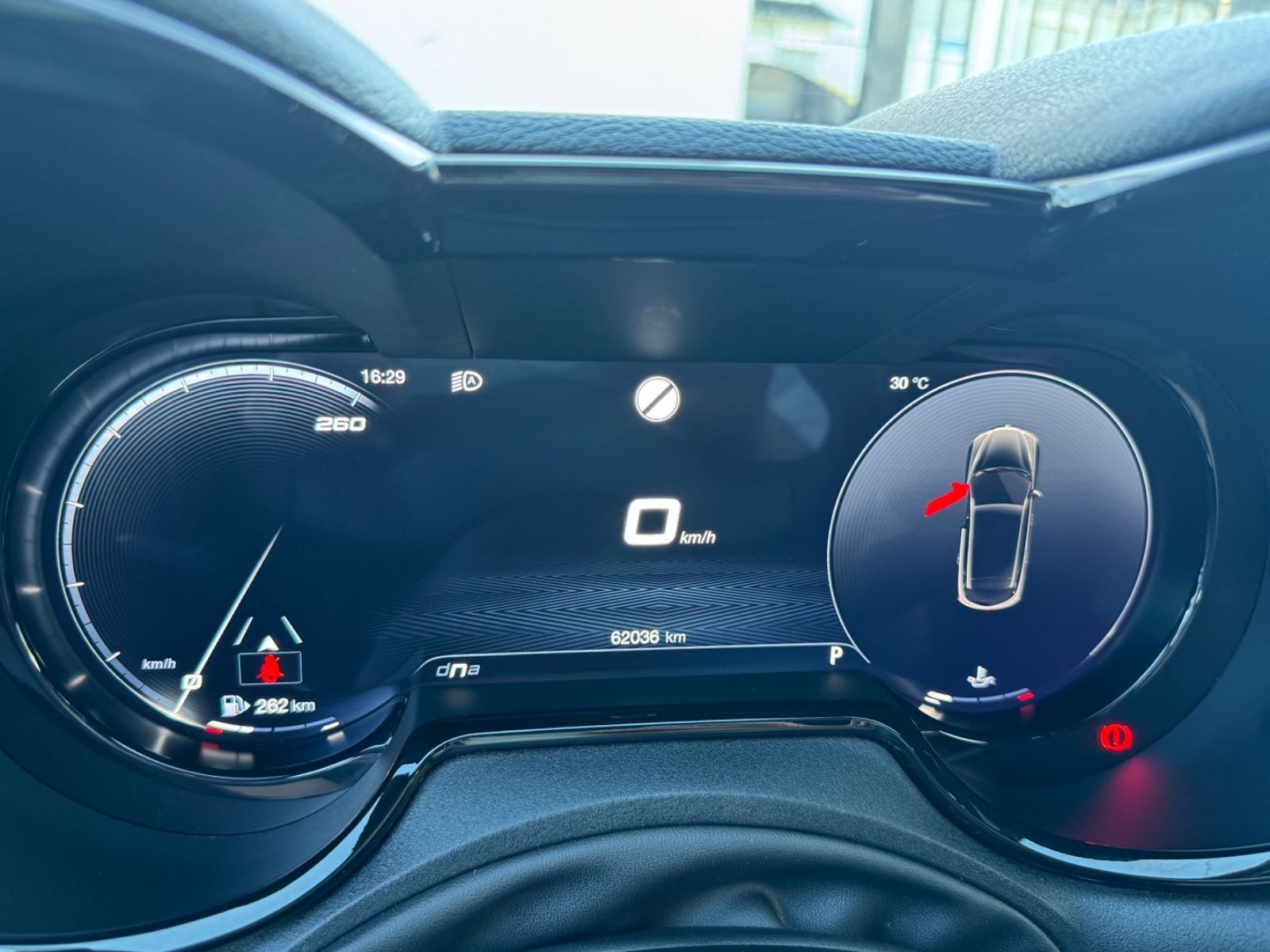 Fahrzeugabbildung Alfa Romeo Tonale Super/LED/CarPlay/PDC/Tempomat/KlimaAuto/