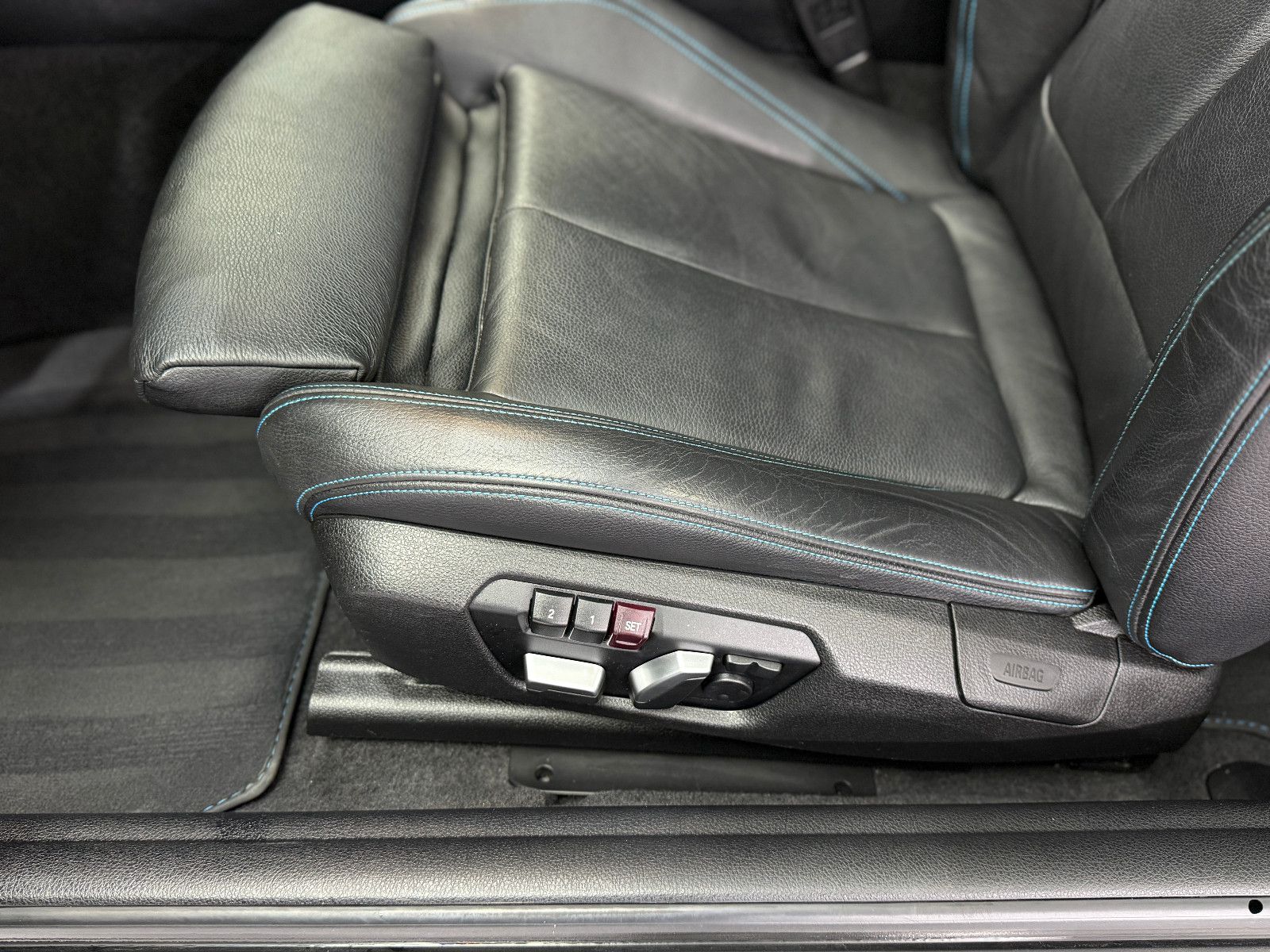 Fahrzeugabbildung BMW M2 Coupe DKG|H&K|KW|HJS|RF-KAMERA|PANO
