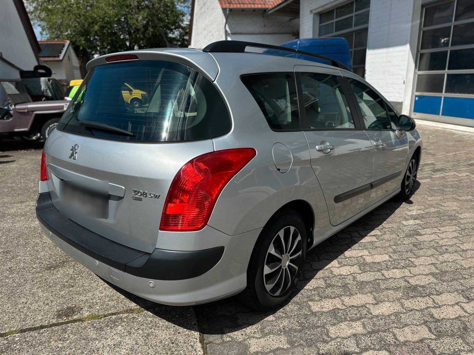 Peugeot 308 2012 — photo 5
