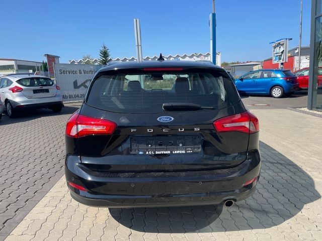 Fahrzeugabbildung Ford Focus C&C AHK, LED, Navi, SHZ, Kamera