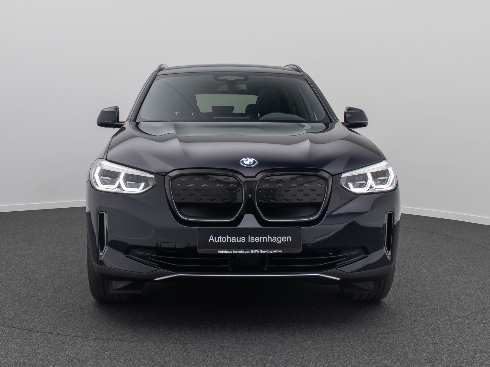 Fahrzeugabbildung BMW iX3 Impressive Panorama 360°HUD DAB H/K AHK 20"
