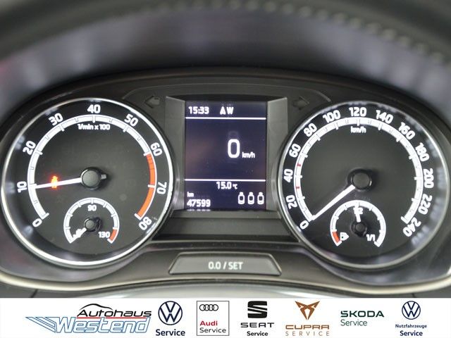 Fahrzeugabbildung SKODA Fabia Combi Ambition 1.0l MPI 44kW 5-Gang Navi K