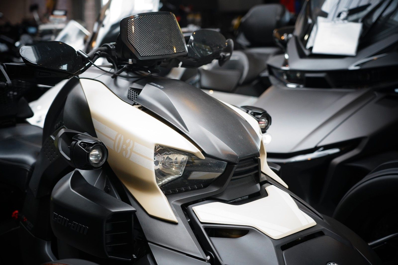 Fahrzeugabbildung Can Am Ryker 900 Sport Viel Zubehör