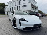 Porsche Taycan Turbo S Approved 2027  21" VOLL Carbon - Porsche Taycan in Köln