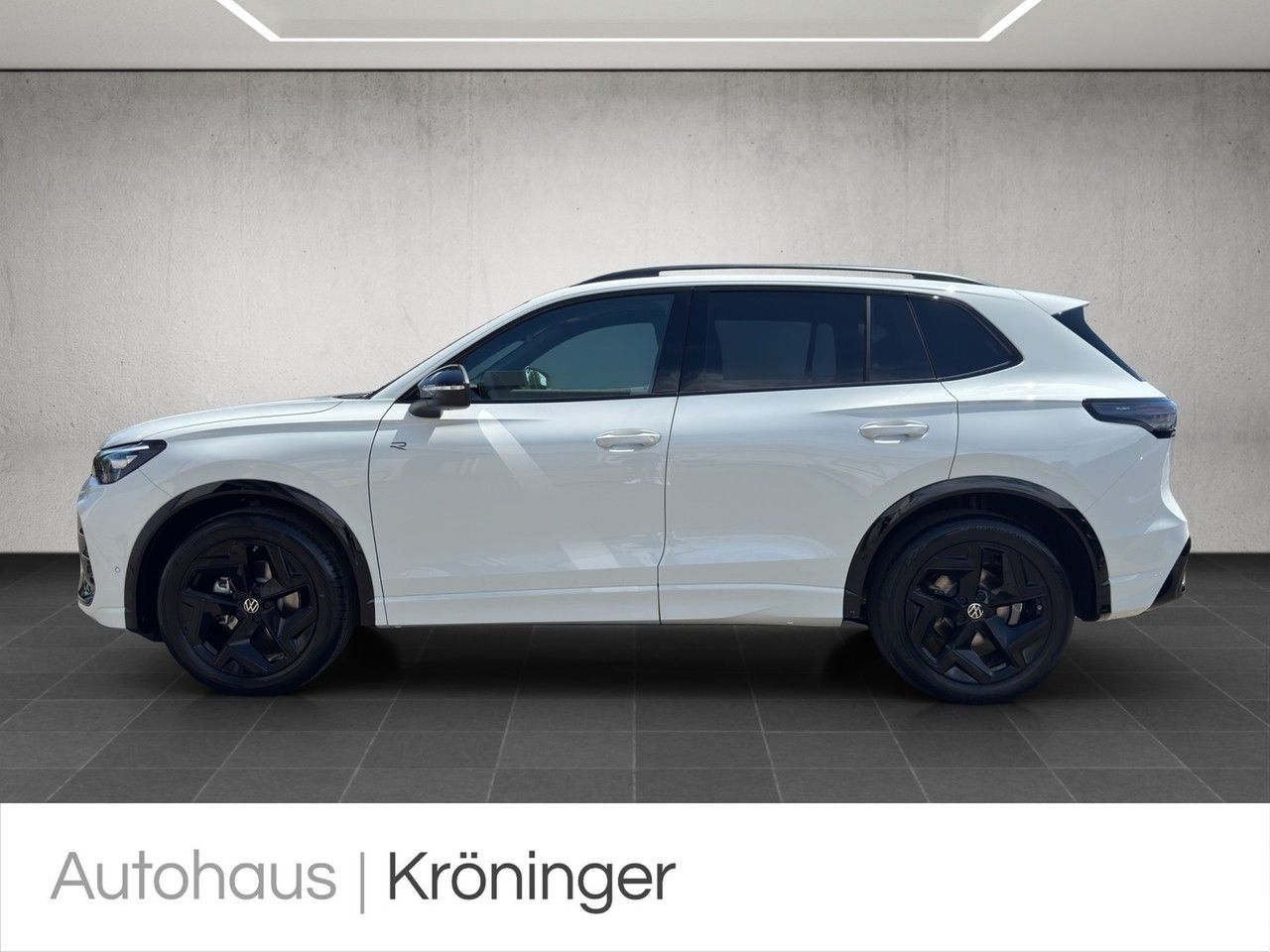 Volkswagen Tiguan R-Line 1,5 l eTSI DSG AHK ACC Nav Kamera imagem 3