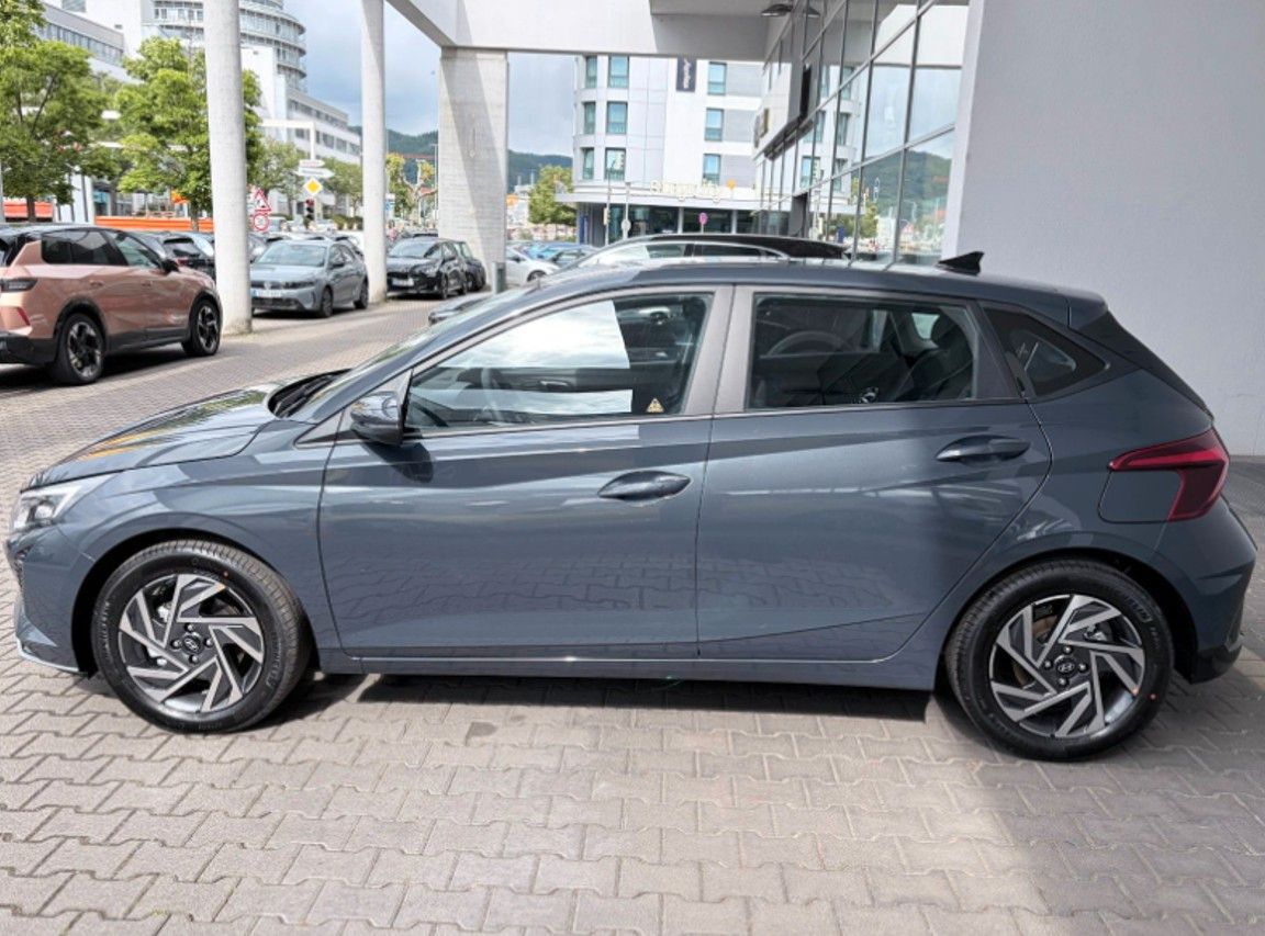 Fahrzeugabbildung Hyundai i20 Trend 90PS Automatik Navi/Kamera!